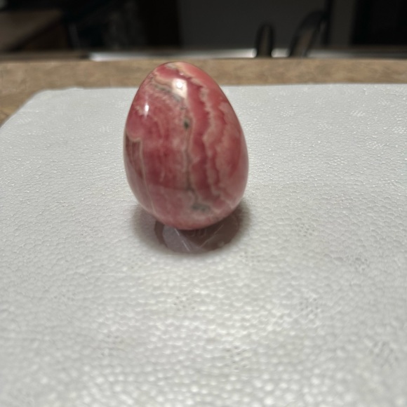 Vintage Rhodochrosite Egg weighing 141 grams - Picture 3 of 7